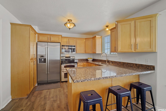 725 Park Shadows Cir, Bountiful, UT 84010 — photo 2