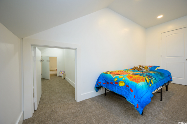 bedroom and fun tunnel
