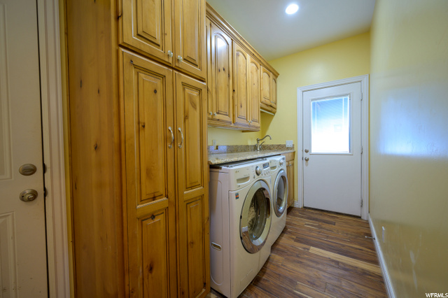 mudroom and back deck door