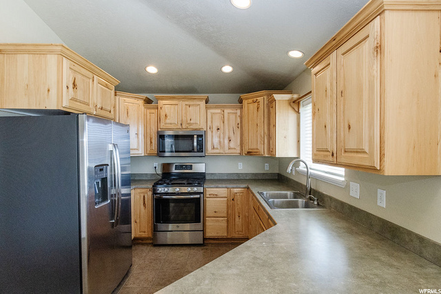 164 E 500 N, Millville, UT 84326 — photo 4