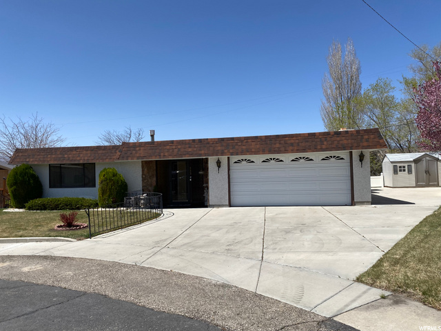 333 Crestview Dr, Price, UT 84501 — photo 2