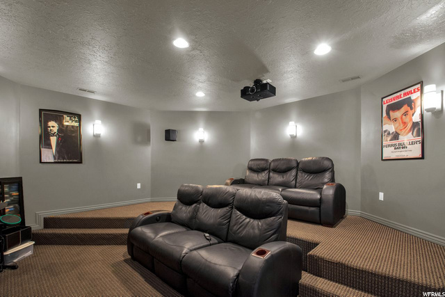 2 sier seating, projector system and seating included!