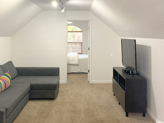 Family Room/Bonus Room