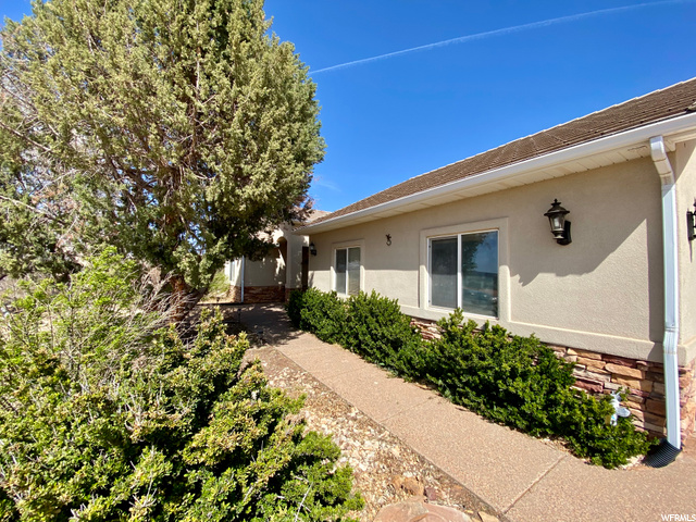 1371 E Red Sage Ln, Apple Valley, UT 84737 — photo 6