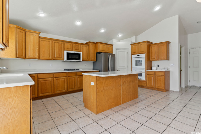 6002 S 3850 W, Roy, UT 84067 — photo 4