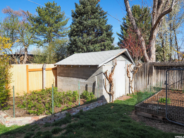 9462 S 220 E, Sandy, UT 84070 — photo 10