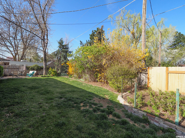 9462 S 220 E, Sandy, UT 84070 — photo 8