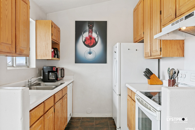 207 E Red Hill Rd, Central, UT 84722 — photo 5