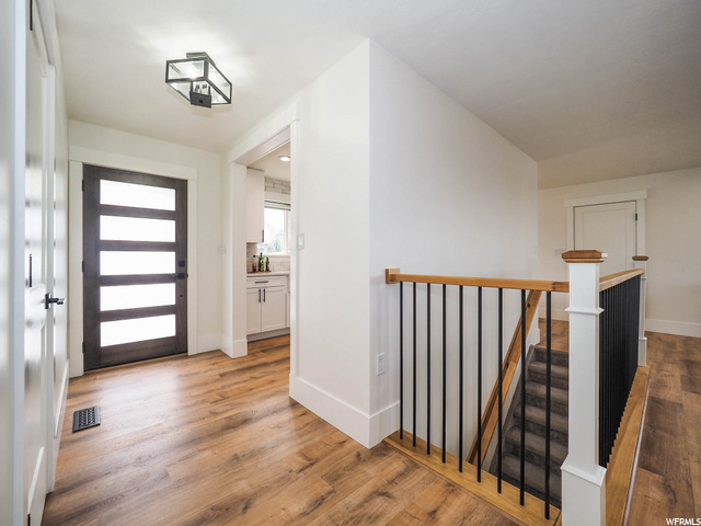 8450 S Mesa Dr E, Sandy, UT 84093 — photo 4