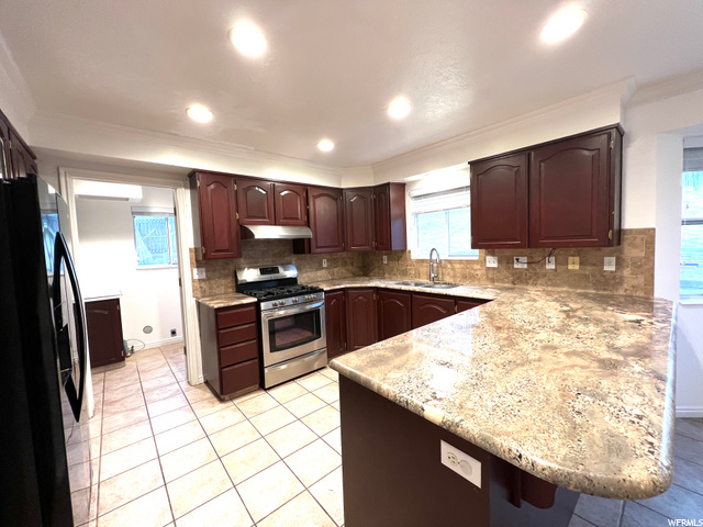 672 E Center St N, Providence, UT 84332 — photo 7
