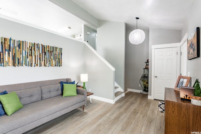 606 S 925 E, Layton, UT 84041 — photo 3
