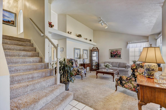 1138 E Pear Tree Dr, Sandy, UT 84094 — photo 4