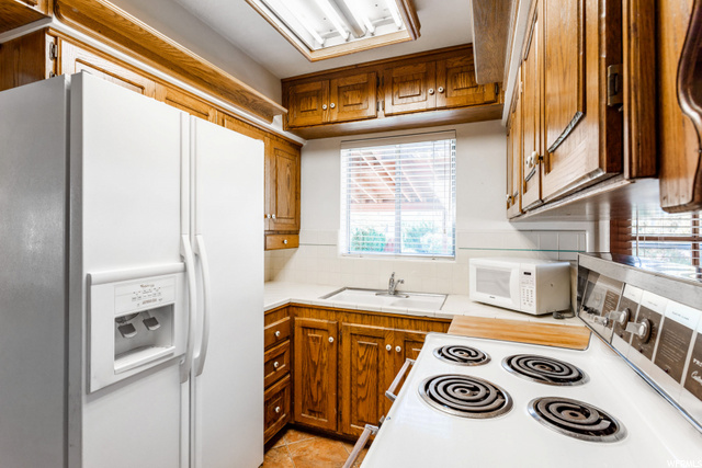 104 E 470 N, Bountiful, UT 84010 — photo 8
