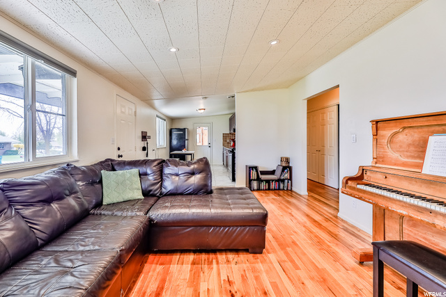 1497 Sherma Ave, Layton, UT 84041 — photo 2