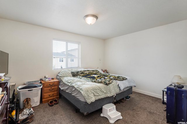 Mid-Unit Bedroom 3