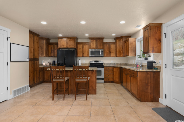 2147 Orchard Pines Loop E, Bountiful, UT 84010 — photo 4