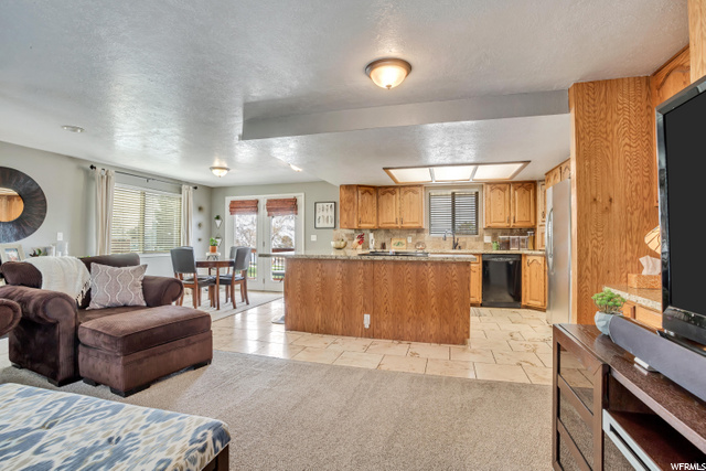1987 S Claremont Dr E, Bountiful, UT 84010 — photo 8