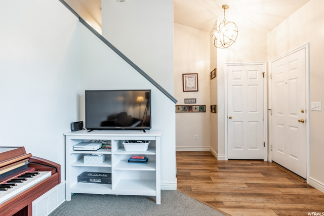 413 S 925 E, Layton, UT 84041 — photo 4