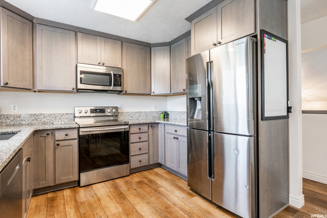 413 S 925 E, Layton, UT 84041 — photo 6