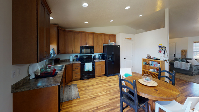 166 W 4100 S, Vernal, UT 84078 — photo 10