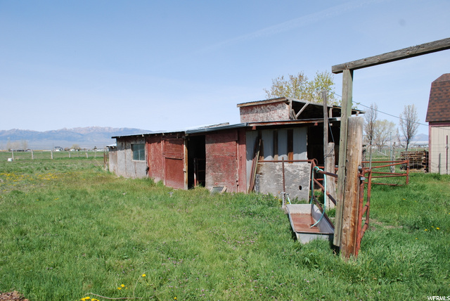 Covered horse area