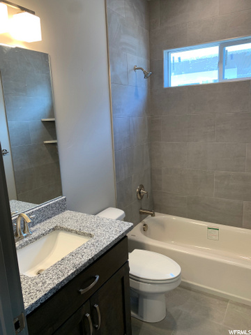 559 N 1725 W, Clinton, UT 84015 — photo 8