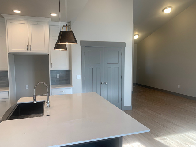 559 N 1725 W, Clinton, UT 84015 — photo 7