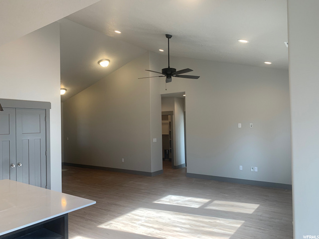 559 N 1725 W, Clinton, UT 84015 — photo 5