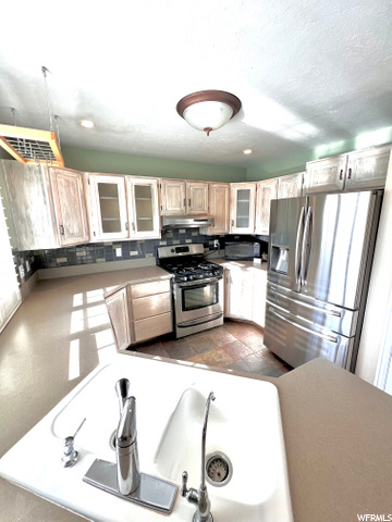 2035 N 2700 E, Layton, UT 84040 — photo 7
