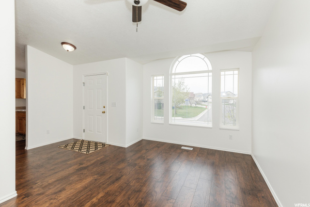 503 Red Oak Dr, North Logan, UT 84341 — photo 6