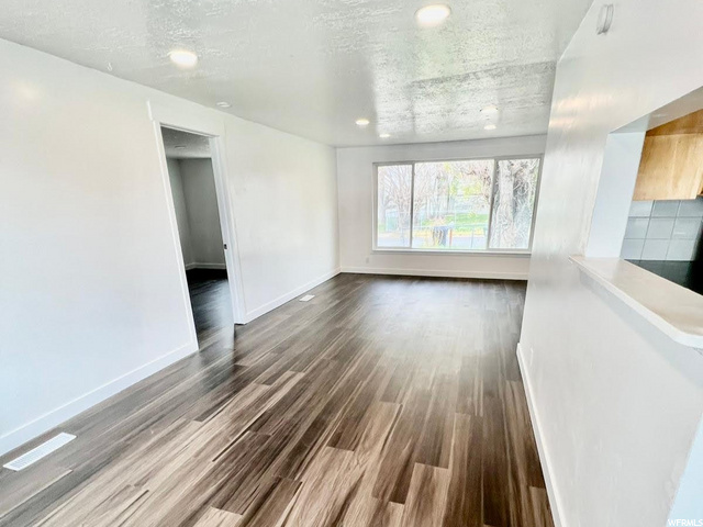 435 W 1550 N, Sunset, UT 84015 — photo 6