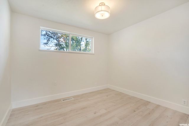 5630 S 1080 E, Murray, UT 84121 — photo 9