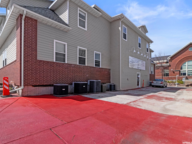 26 W Main St, Hyrum, UT 84319 — photo 4