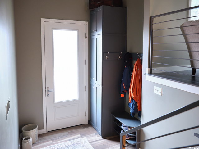 2528 E 9800 S, Sandy, UT 84092 — photo 11