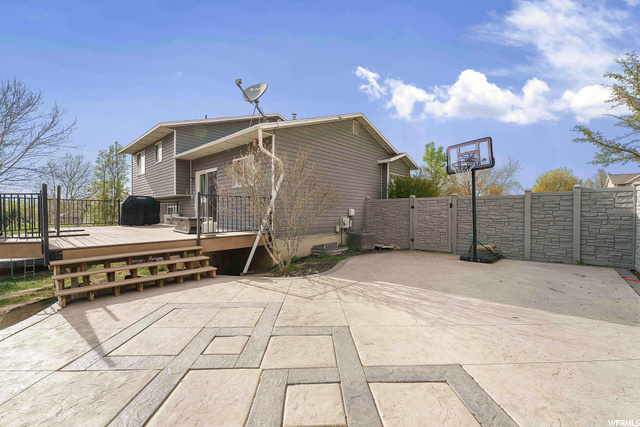1044 E Castle Rock Rd, Sandy, UT 84094 — photo 9