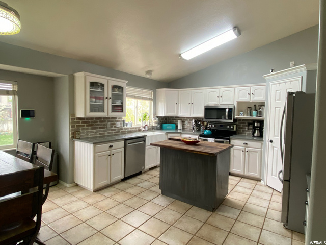 1652 N 2275 W, Clinton, UT 84015 — photo 7