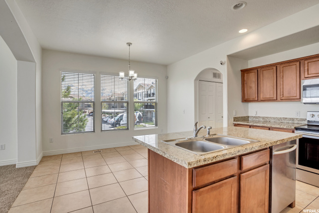 39 E Resaca Dr S, Sandy, UT 84070 — photo 5