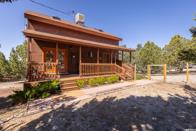682 E Mule Deer Rd, Central, UT 84722 — photo 2