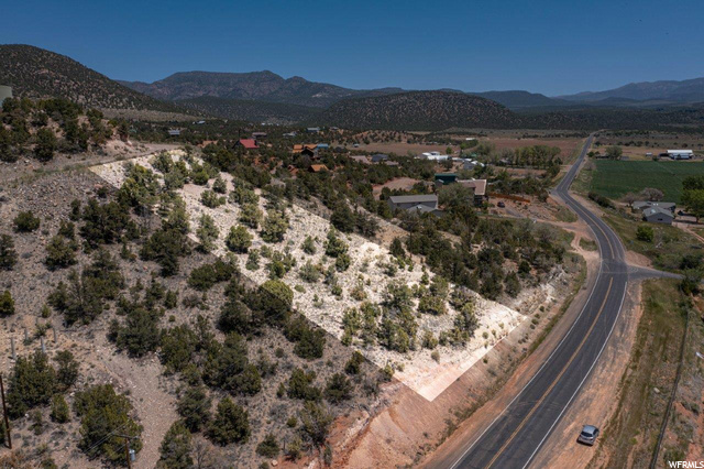 22 E Red Hill Rd #22, Central, UT 84722 — photo 9