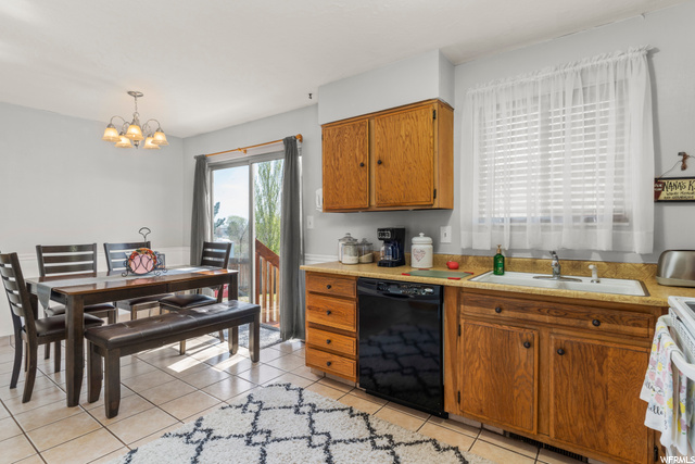 730 N Barlow St, Clearfield, UT 84015 — photo 9