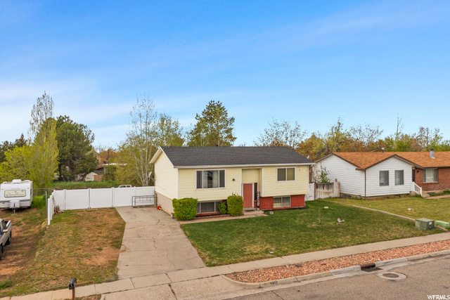 730 N Barlow St, Clearfield, UT 84015 — photo 2
