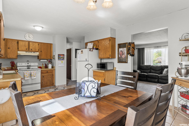 730 N Barlow St, Clearfield, UT 84015 — photo 7