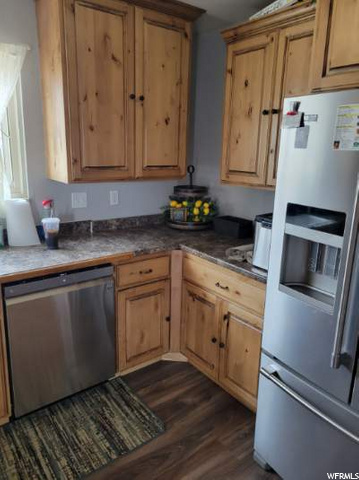 450 Ferron Dr, Ferron, UT 84523 — photo 9