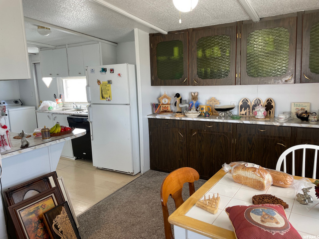 260 E 100 N, Myton, UT 84052 — photo 10