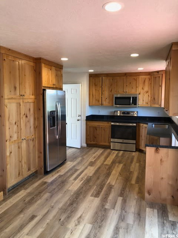 1102 S 225 E, Kaysville, UT 84037 — photo 2