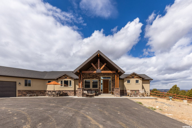 2420 E Paunsaugunt Cliffs Dr, Hatch, UT 84735 — photo 4