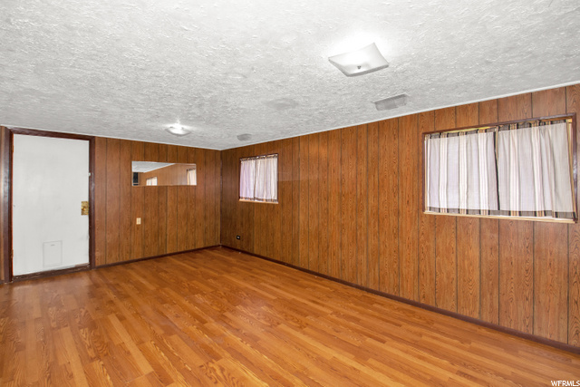 447 N Spurlock W, Layton, UT 84041 — photo 7