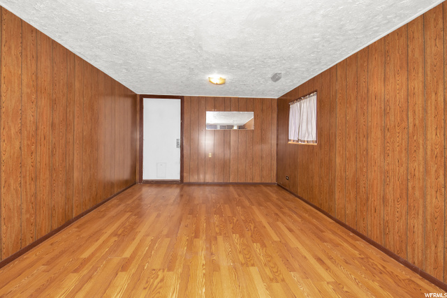 447 N Spurlock W, Layton, UT 84041 — photo 8