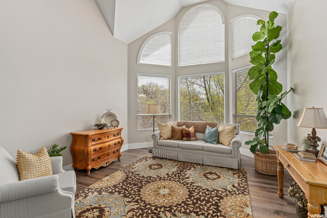 Frontroom