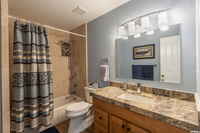 guest bathroom 2 floor